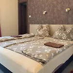 Appartement Balaton Apartmanhaz *