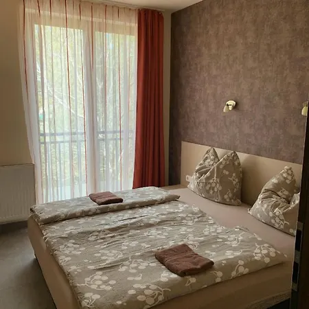 Balaton Apartmanhaz * 시오포크