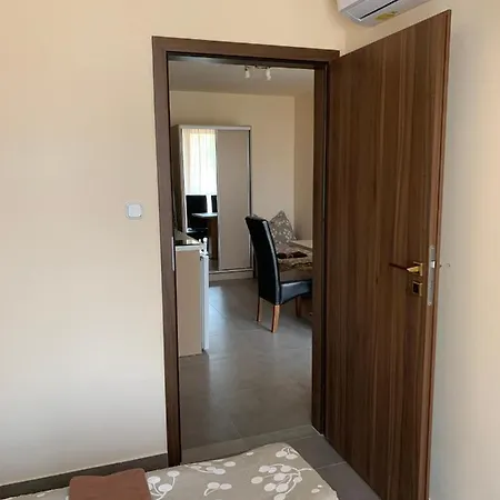 Balaton Apartmanhaz 아파트 시오포크