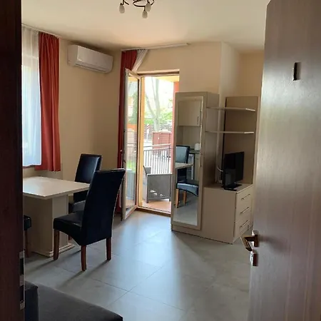 Balaton Apartmanhaz Apartment *