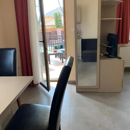 Balaton Apartmanhaz Apartment Siofok
