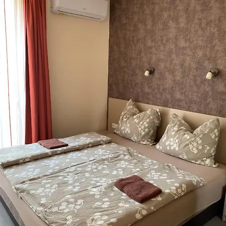 Balaton Apartmanhaz Apartment *
