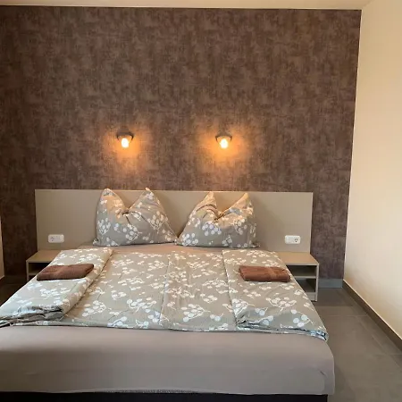 Balaton Apartmanhaz * Siófok